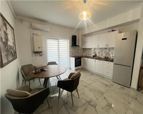 Apartament modern 2 camere decomandat 2 balcoane si parcare zona Doamna Stanca
