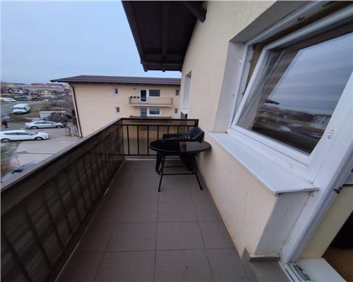 Apartament cu 2 camere baie cu geam si parcare in Selimbar