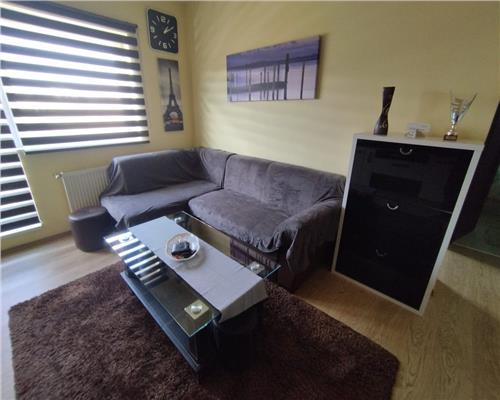 Apartament cu 2 camere baie cu geam si parcare in Selimbar