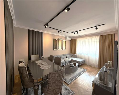 Apartament de lux 2 camere 2 balcoane pivnita in zona Sub Arini