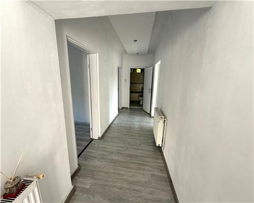 Casa 3 camere cu pivnita si teren 500 pretabila afacere pe Rahovei