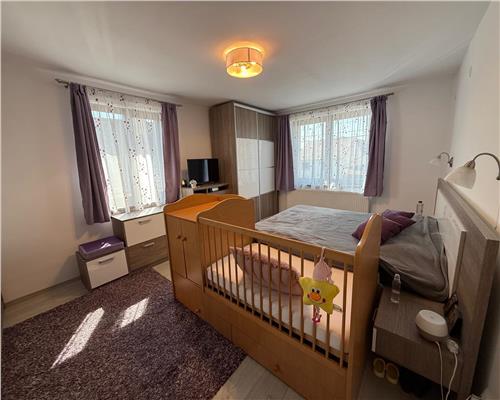 Casa moderna cu 4 camere 2 bai si 831 mp teren in Sura Mica