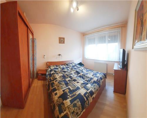 Apartament cu 2 camere si balcon etaj 2 pe Bd Mihai Viteazu
