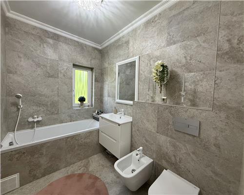 Apartament superb la vila cu 3 camere dressing etaj 1 si parcare Selimbar