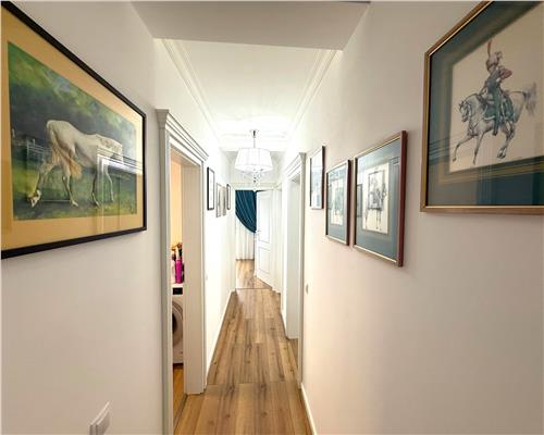 Apartament superb la vila cu 3 camere dressing etaj 1 si parcare Selimbar