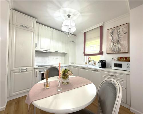 Apartament superb la vila cu 3 camere dressing etaj 1 si parcare Selimbar
