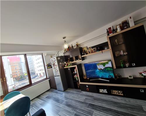 Apartament 3 camere cu balcon in Selimbar