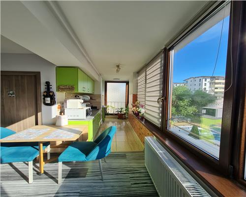 Apartament 3 camere cu balcon in Selimbar