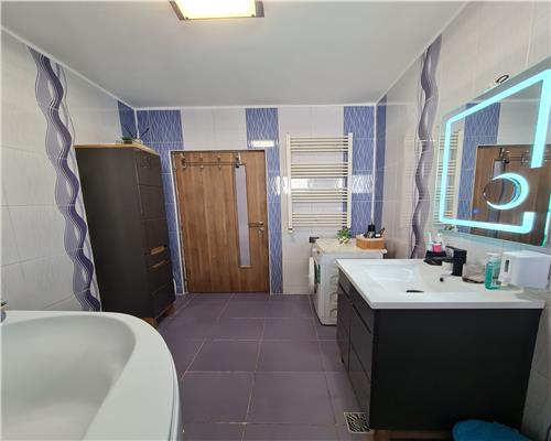 Apartament 3 camere cu balcon in Selimbar