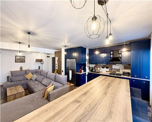 Penthouse cu 4 camere 2 bai terasa si parcare zona Kogalniceanu