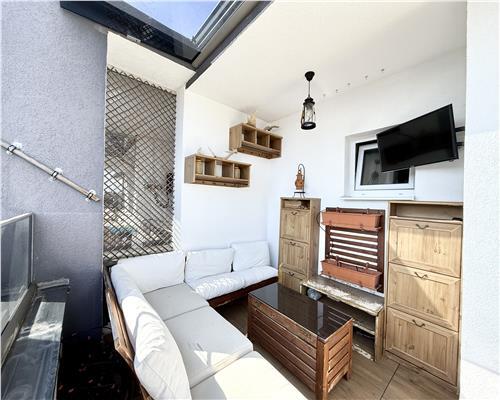 Penthouse cu 4 camere 2 bai terasa si parcare zona Kogalniceanu