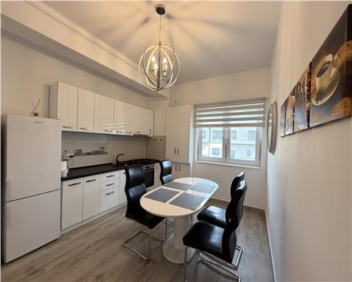 Apartament modern 2 camere decomandat 2 balcoane si parcare zona Doamna Stanca