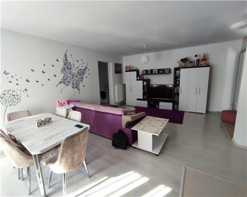 Apartament modern 3 camere balcon si parcare zona Calea Cisnadiei