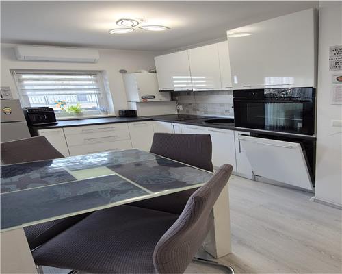 Apartament modern mobilat cu 2 camere balcon mare in Turnisor