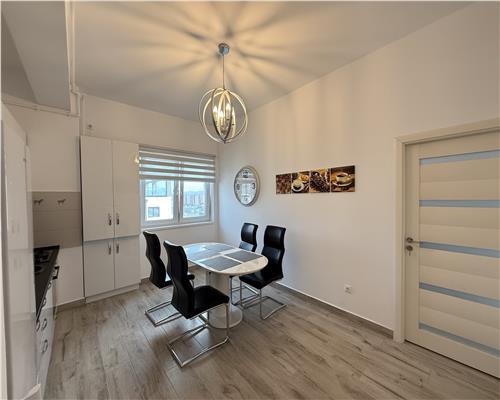 Apartament modern 2 camere decomandat 2 balcoane si parcare zona Doamna Stanca