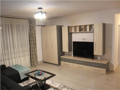 Apartament modern 2 camere balcon si parcare zona Centrala