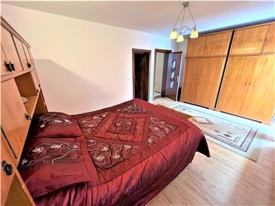 Casa utilata 9 camere 5 bai filigorie garaj in zona Calea Poplacii
