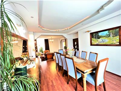 Casa utilata 9 camere 5 bai filigorie garaj in zona Calea Poplacii