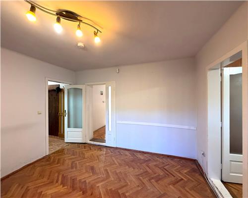 Spatiu de birouri cu 4 camerec 2 bai in zona centrala din Sibiu