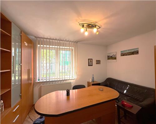 Spatiu de birouri cu 4 camerec 2 bai in zona centrala din Sibiu