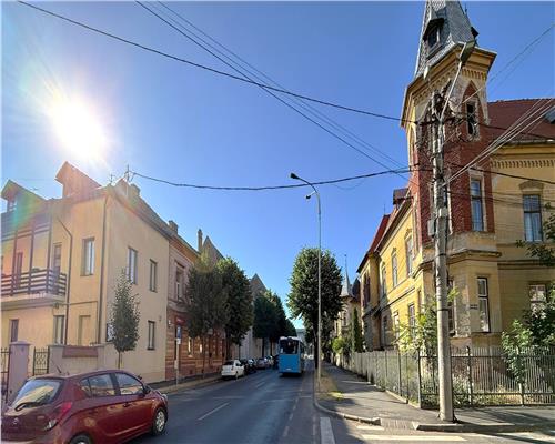 Spatiu de birouri cu 4 camerec 2 bai in zona centrala din Sibiu