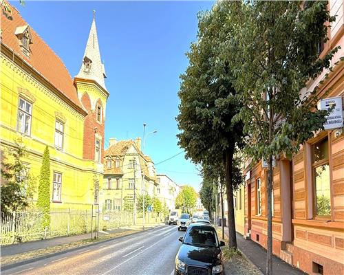 Spatiu de birouri cu 4 camerec 2 bai in zona centrala din Sibiu
