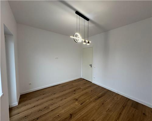 Apartament la cheie cu 2 camere logie 7 mp si parcare privata pe Dna Stanca