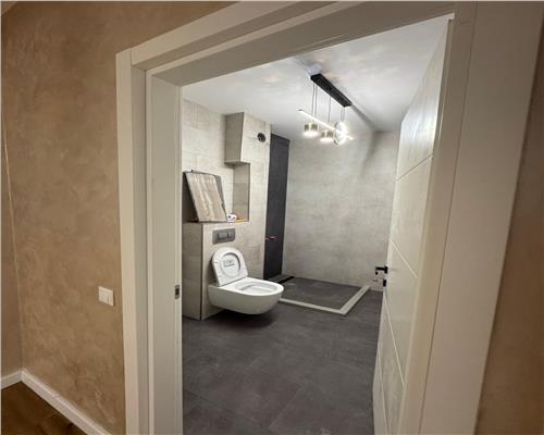 Apartament la cheie cu 2 camere logie 7 mp si parcare privata pe Dna Stanca