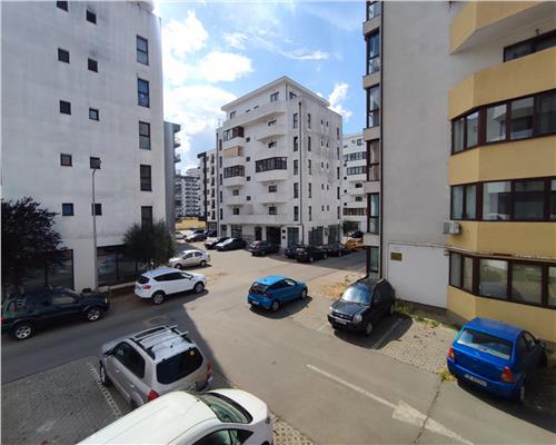 Apartament etaj 1 cu 2 camere balcon 7 mpu inchis si parcare pe Dna Stanca