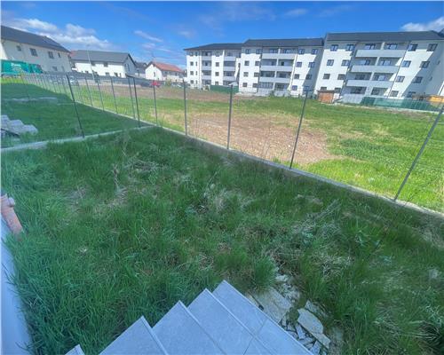 Apartament de lux cu 4 camere 2 bai si gradina in Selimbar