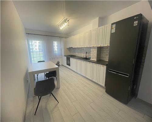 Apartament de lux cu 4 camere 2 bai si gradina in Selimbar