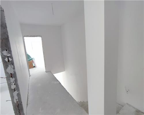Casa intabulata cu 4 camere 2 bai si curte pe Calea Cisnadiei