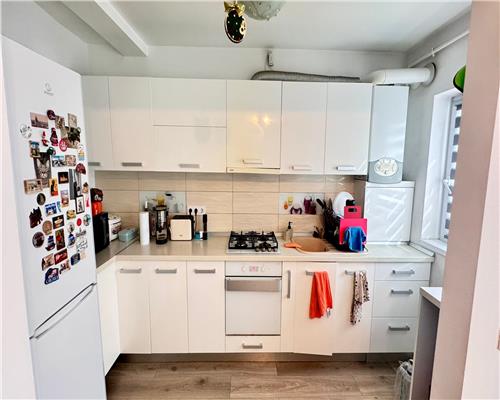 Apartament complet utilat 3 camere boxa si loc de parcare in Arhitectilor