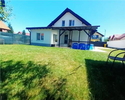 Casa individuala 5 camere terasa acoperita 3 bai si 458 mp teren in Cristian