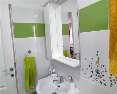 Casa individuala 5 camere terasa acoperita 3 bai si 458 mp teren in Cristian