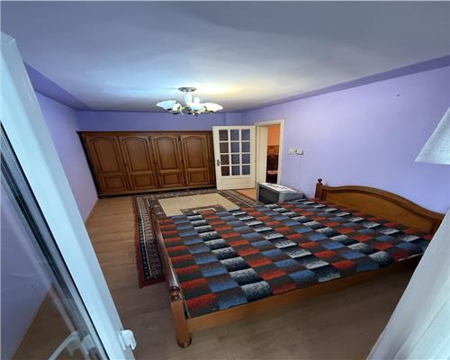 Apartament 3 camere cu balcon Vasile Aron
