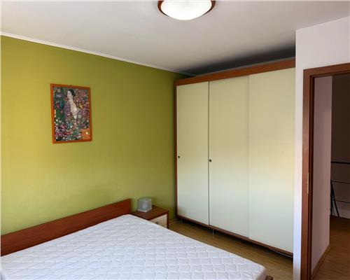 Apartament 3 camere 2 bai  balcon si parcare subterana pe Aleea Streiu