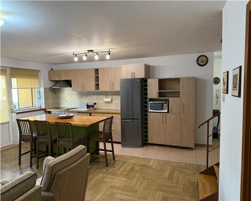Apartament 3 camere 2 bai  balcon si parcare subterana pe Aleea Streiu