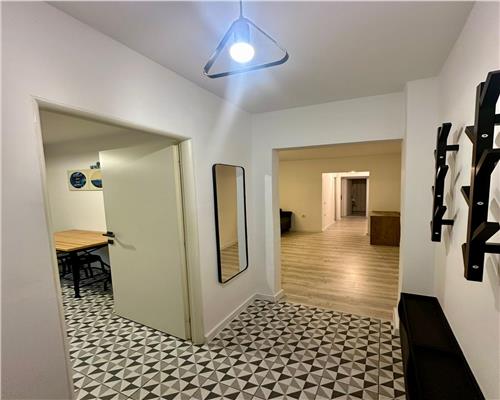 Apartament modern cu 3 camere si balcon pe Mihai Viteazu