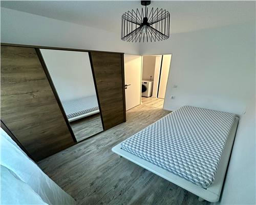 Apartament modern cu 3 camere si balcon pe Mihai Viteazu