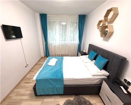 Apartament 2 camere decomandat si balcon pe Mihai Viteazu