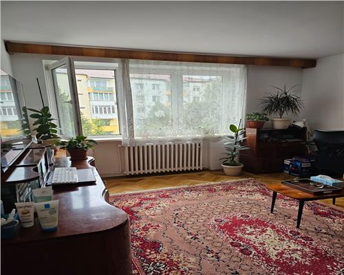 Apartament  2 camere decomandat baie cu geam si parcare in Terezian