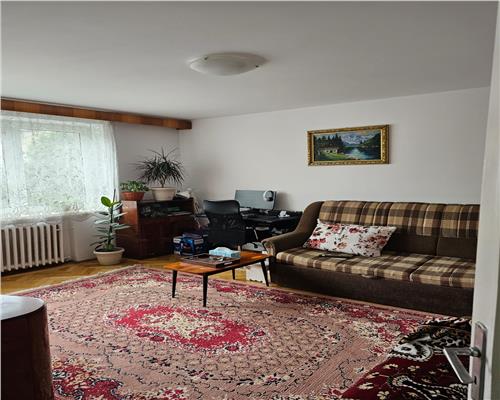 Apartament  2 camere decomandat baie cu geam si parcare in Terezian