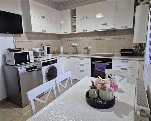 Apartament modern cu 2 camere balcon 5.5 mpu si parcare in Arhitectilor