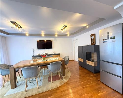 Casa moderna 220 mpu 6 camere 3 bai 2 terase pivnita pe Milea