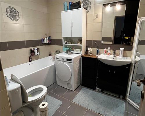 Apartament modern 3 camere terase 32 mp si parcare in Selimbar