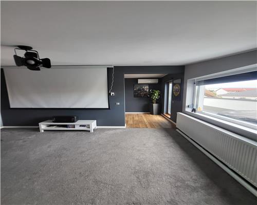 Casa 4 camere 2 bai terasa panoramica 44 mp si 2 balcoane in Selimbar