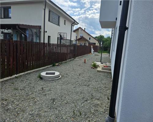 Casa individuala 4 camere terasa acoperita pod si 545 mp teren in Selimbar