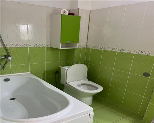 Apartament 2 camere cu balcon si parcare zona Doamna Stanca