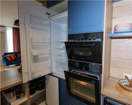 Apartament NOU de lux cu 3 camere 2 bai 2 balcoane zona El Gringo